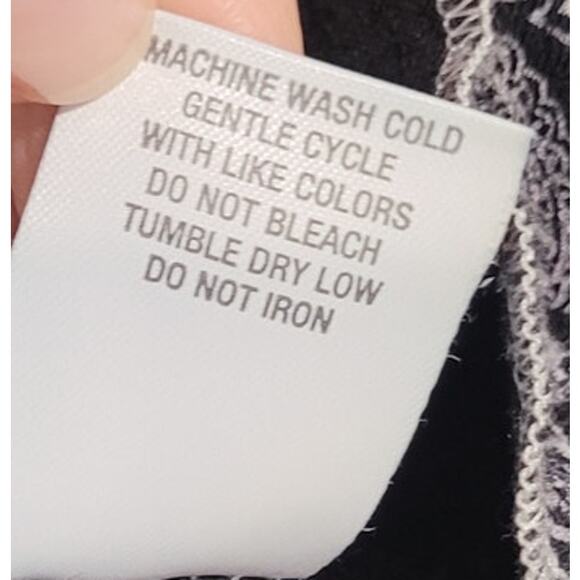 Boho V-Neck Empire Waist Blouse Black White Paisley Free People Style M - Picture 10 of 10